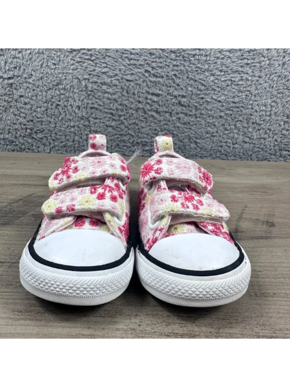 Converse Toddler All Star Floral Print Sneakers Size 5 Pink & White